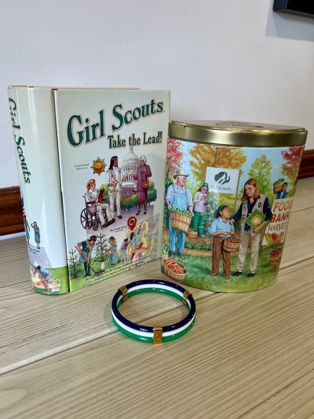 Girl Scouts Tin & Bracelet Bundle